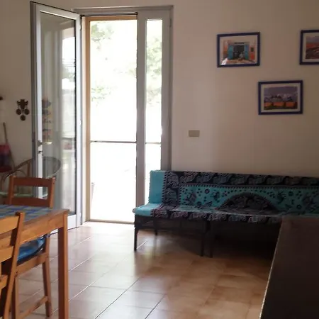 Casa vacanze Delle Camelie Al Mare Torre Chianca